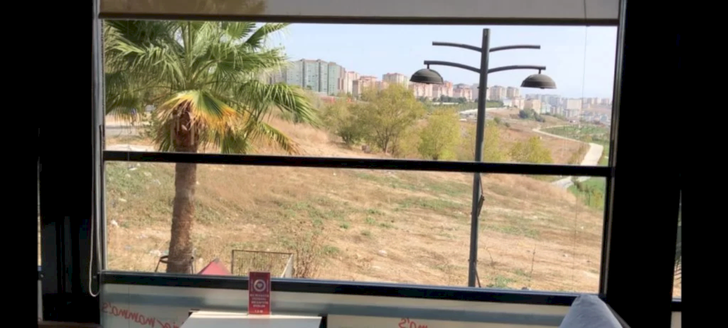 Esenyurt Katlanır Cam Balkon Sistemleri 