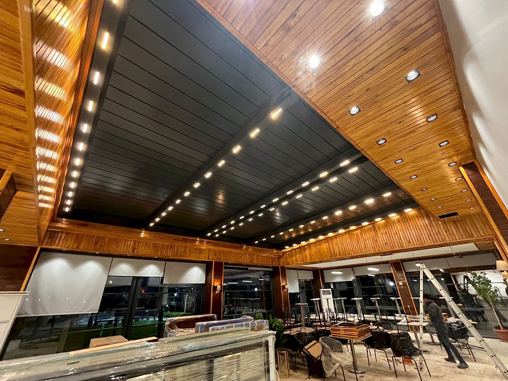 Rolling Roof