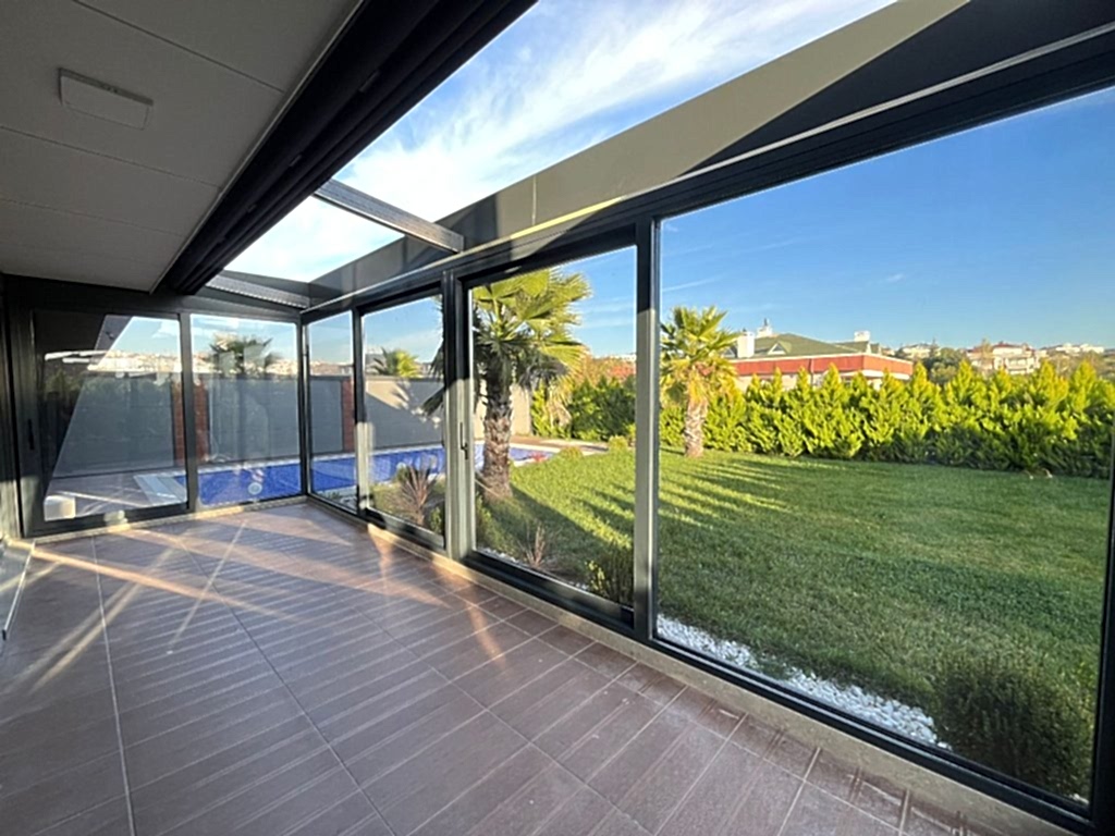 Cam Balkon Pergola Tente